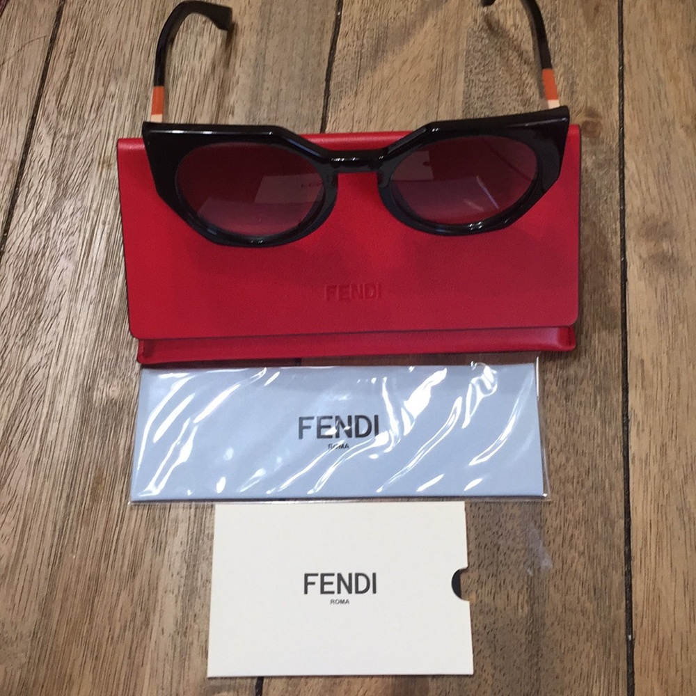 Fendi FF 0151/S 807JJ Geometric Sunglasses - Picture 3 of 8
